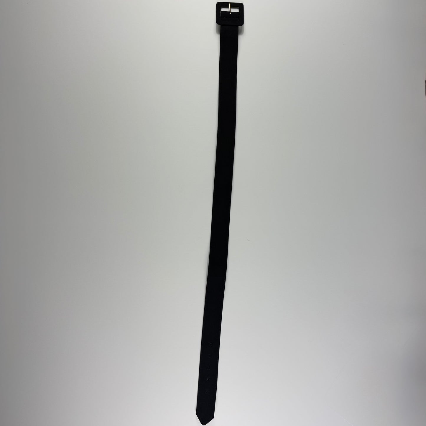 CINTURÓN NEGRO ANCHO CON HEBILLA FORRADA | TALLA 10