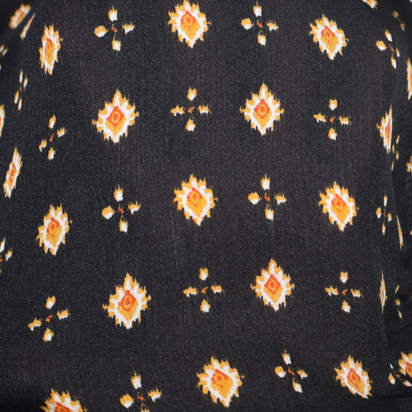 CAMISA NEGRA ESTAMPADA | DENIM & FLOWER | TALLA M