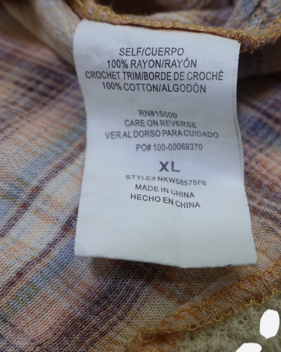 Blusa de cuadros con hombros descubiertos y borde de croché para mujer, marca Rewind, talla XL, ropa de segunda mano en República Dominicana