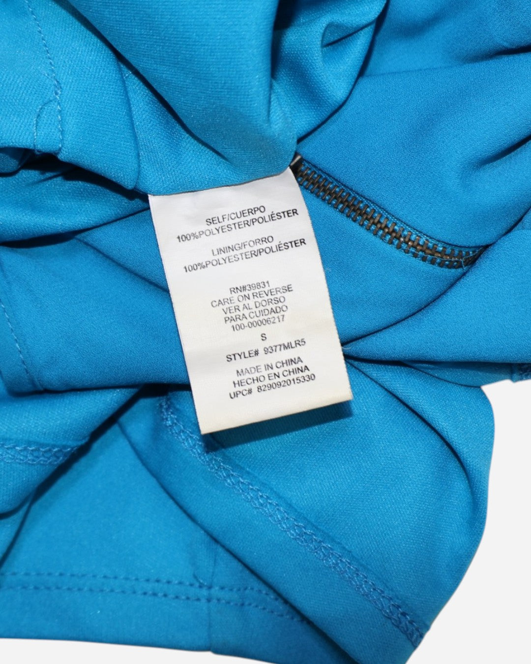 Romper azul turquesa con encaje en el pecho y cuello halter para mujer, marca XOXO, talla S, ropa de segunda mano en República Dominicana
