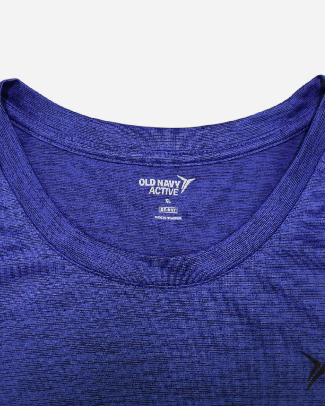 Etiqueta Old Navy Active Go-Dry talla XL de camiseta deportiva de hombre en The Reset