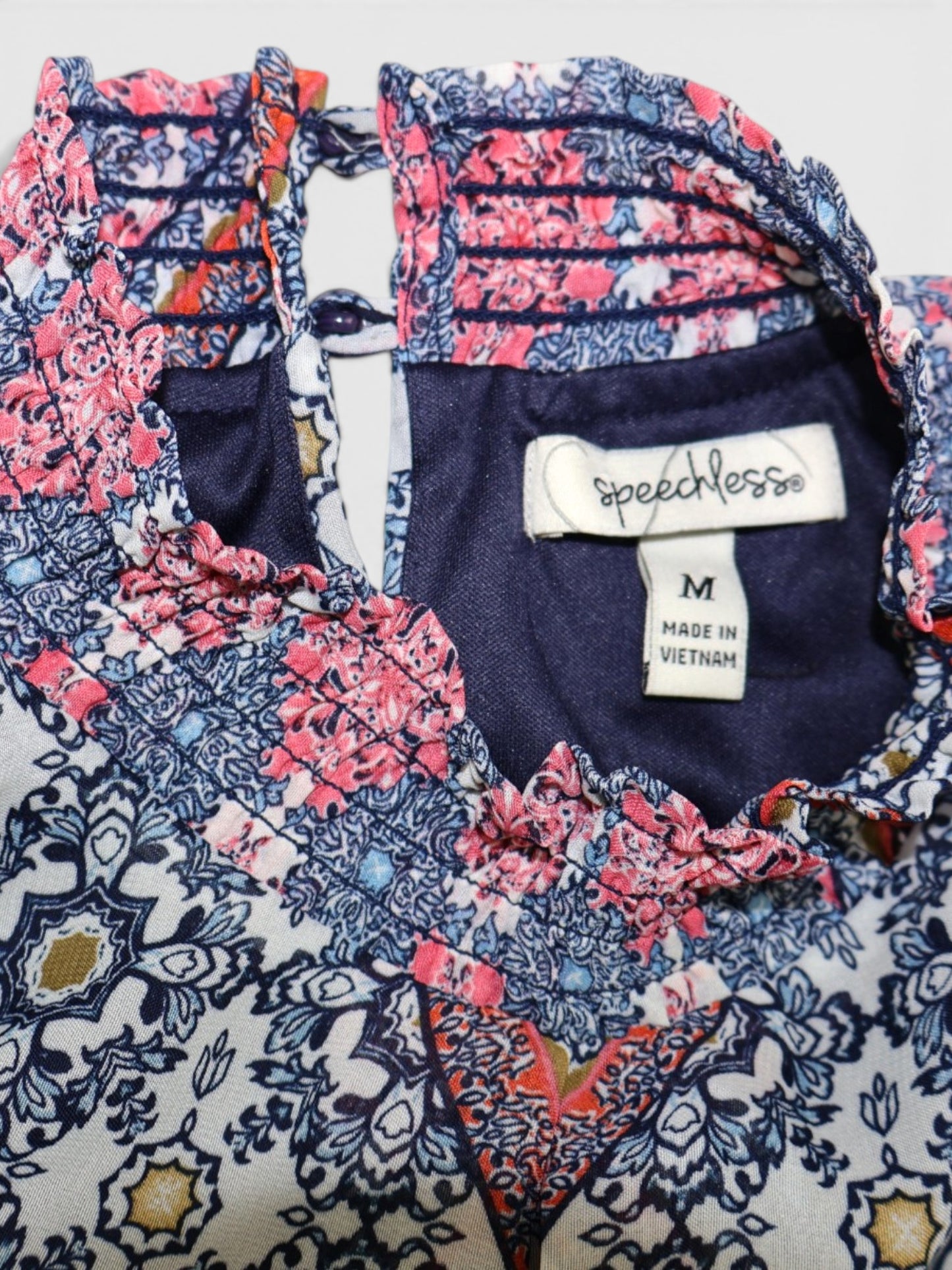 VESTIDO SIN MANGAS ESTAMPADO | SPEECHLESS | TALLA M