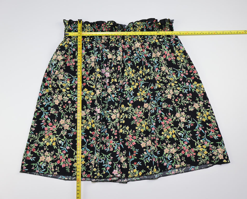 FALDA CORTA CON ESTAMPADO FLORAL | TALLA 2XL