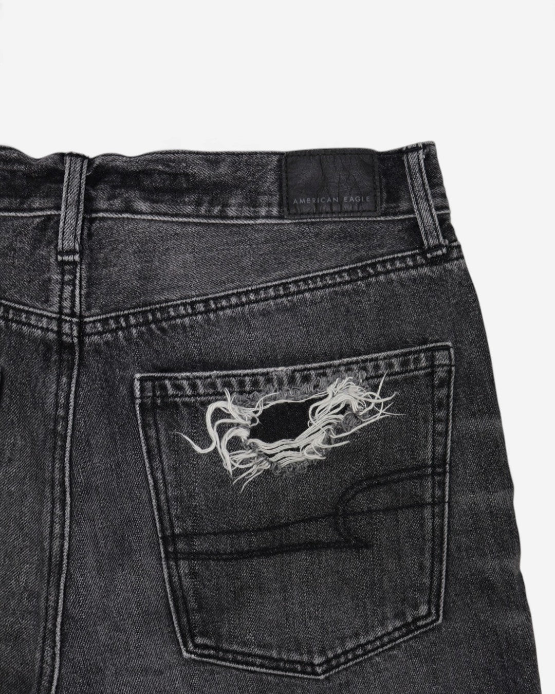 Shorts jean negros gastados para mujer American Eagle talla 4 (S), foto 5