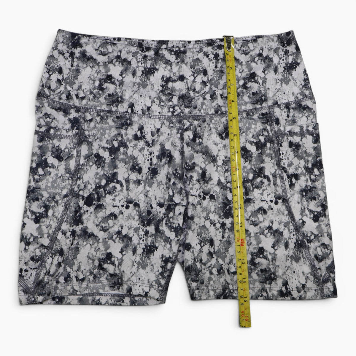 SHORTS DEPORTIVOS CON ESTAMPAD ABSTRACTO | TALLA L