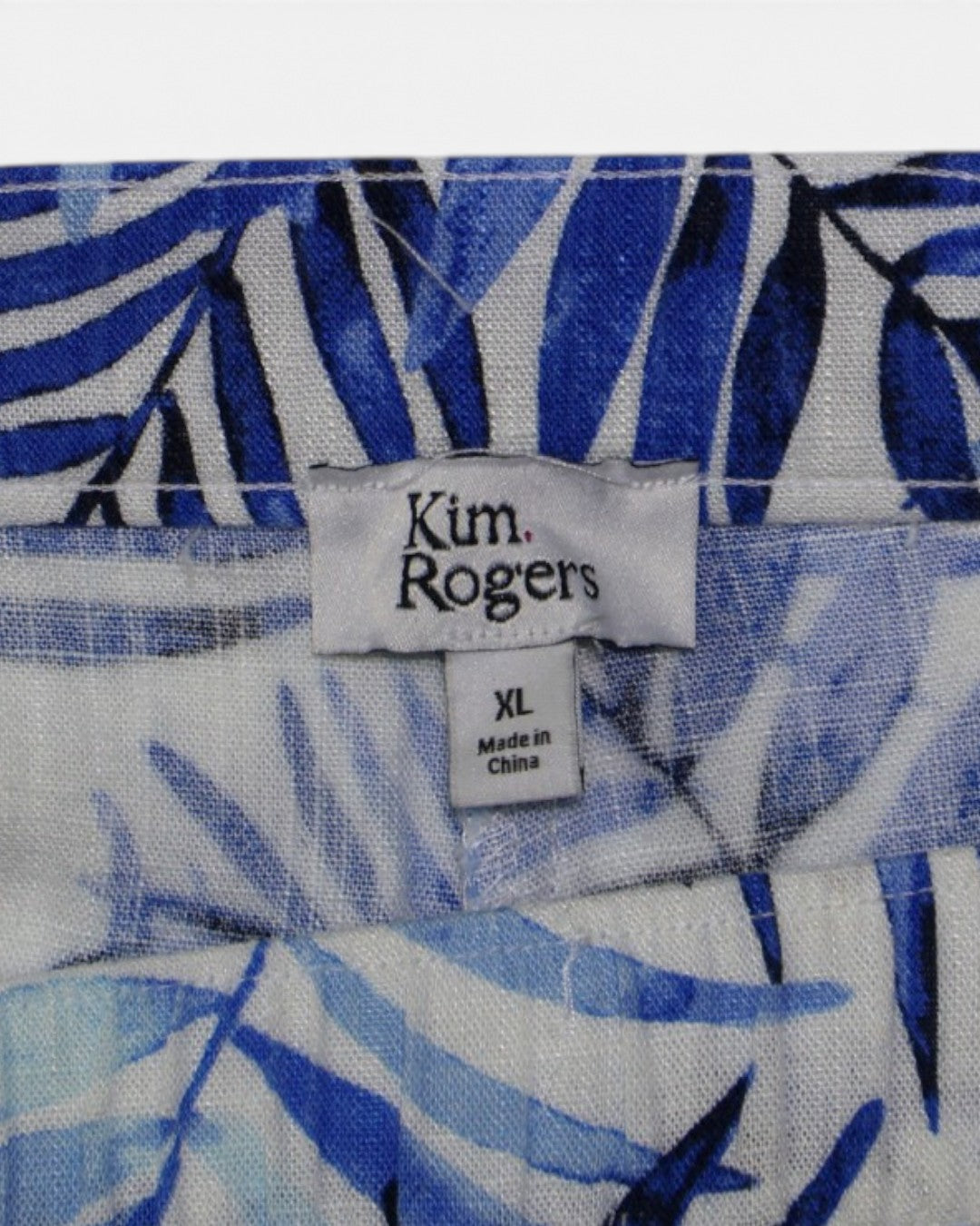 Etiqueta Kim Rogers talla XL en shorts estampados para mujer.