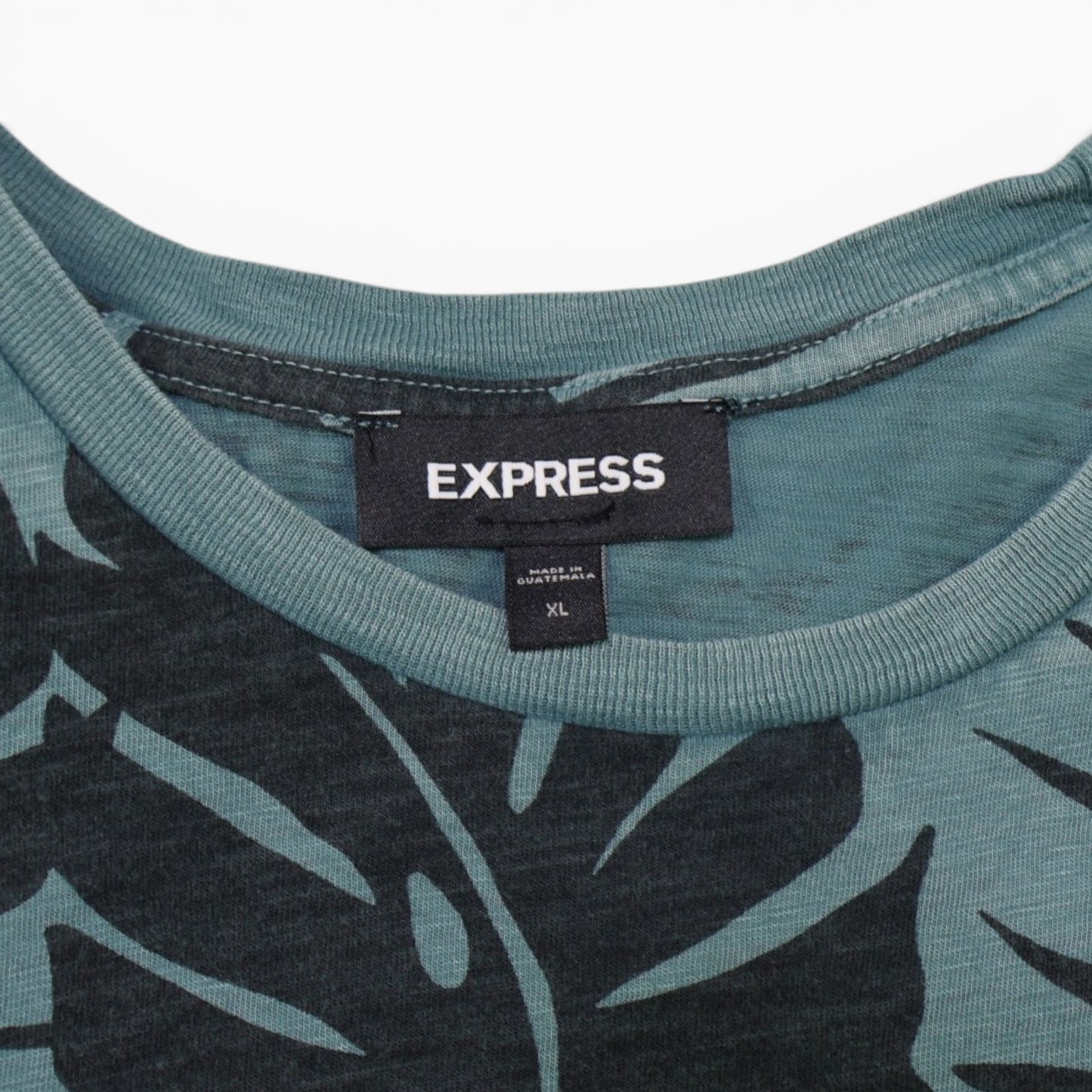T-SHIRT CON ESTAMPADO TROPICAL | EXPRESS | TALLA XL