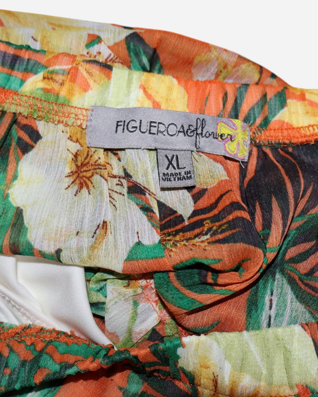 Etiqueta Figueroa & Flower talla XL en vestido tropical para mujer.