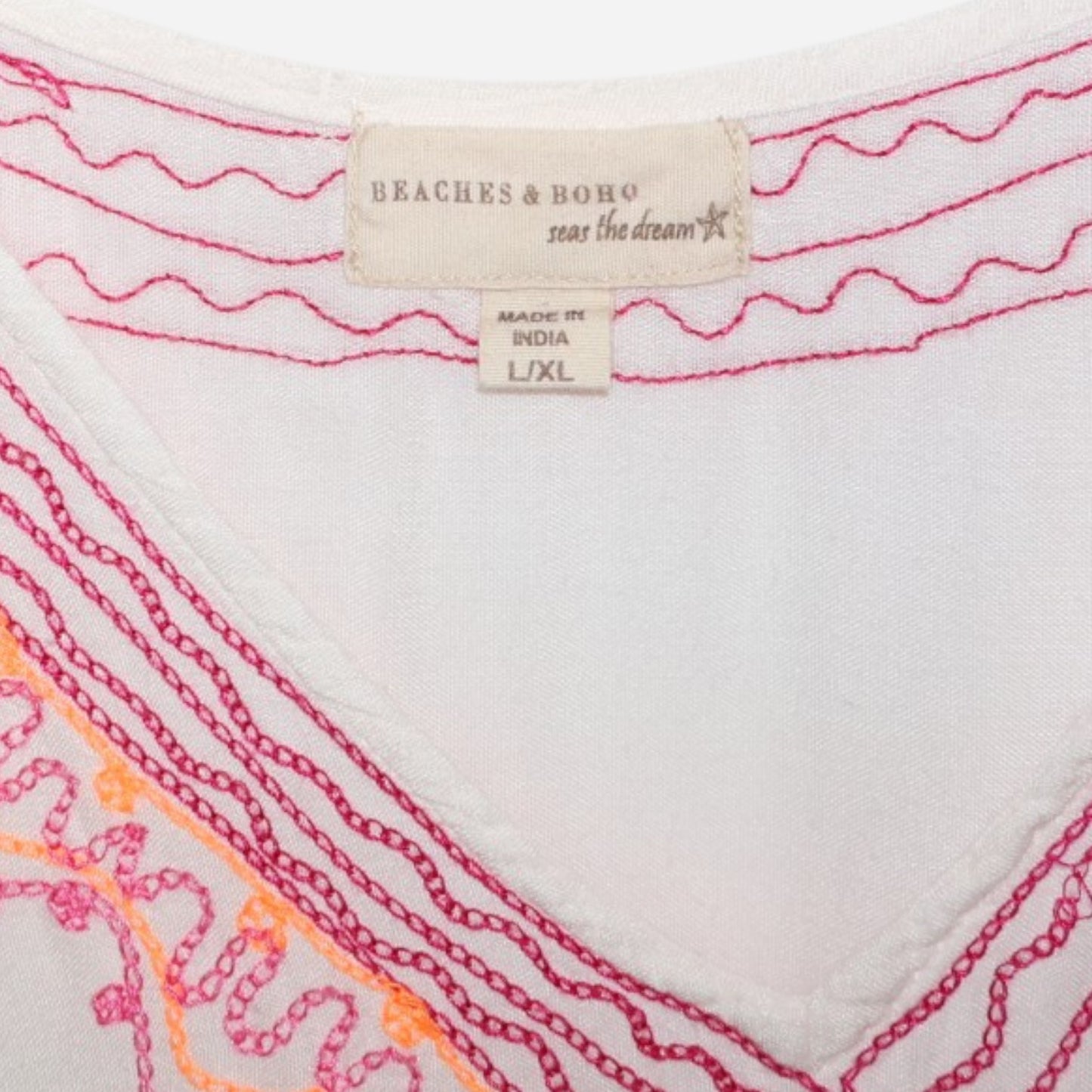 SALIDA DE BAÑO BLANCA CON BORDADOS ROSADOS  | BEACHES & BOHO | TALLA L/XL
