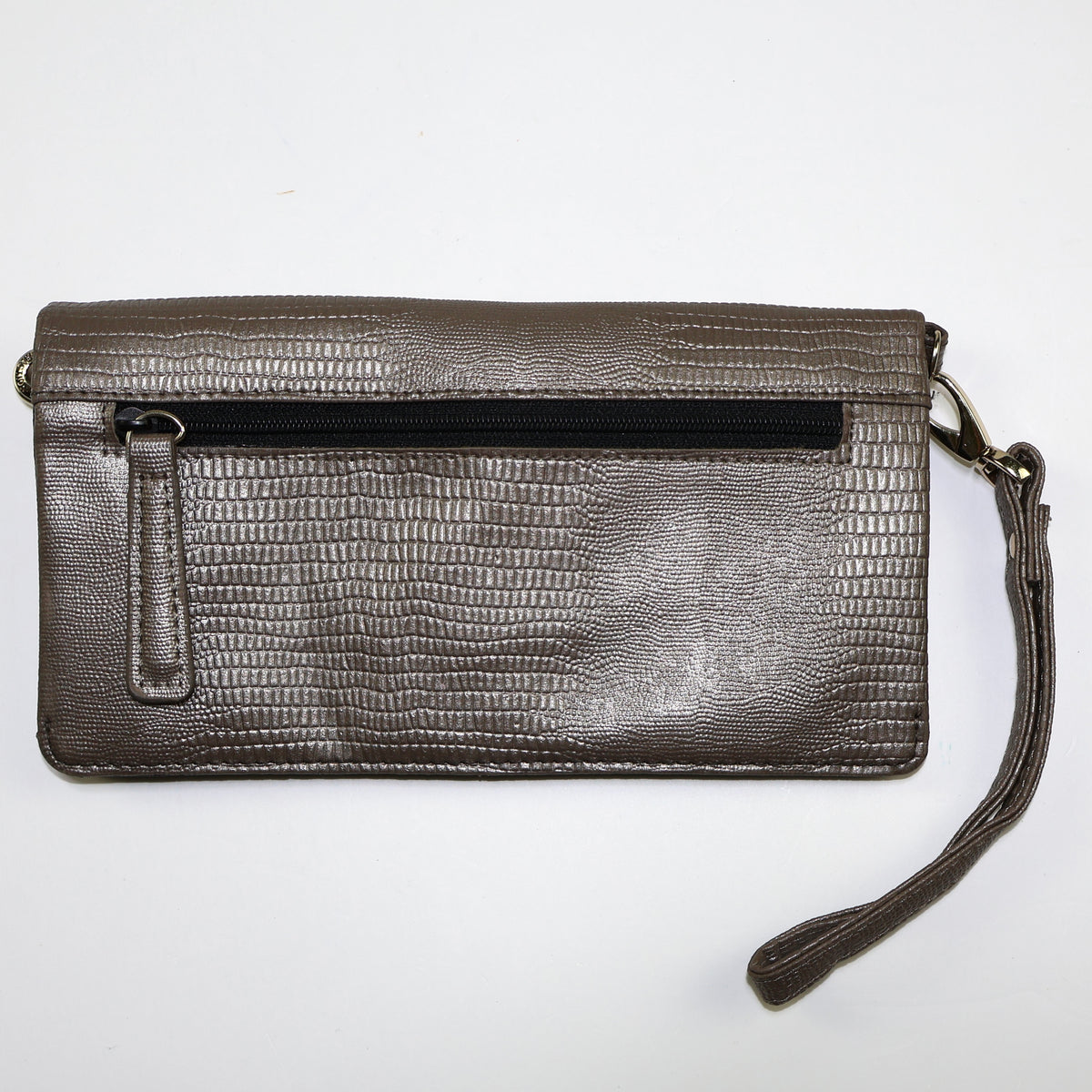 Parte trasera de cartera Kenneth Cole Reaction con correa de muñeca.