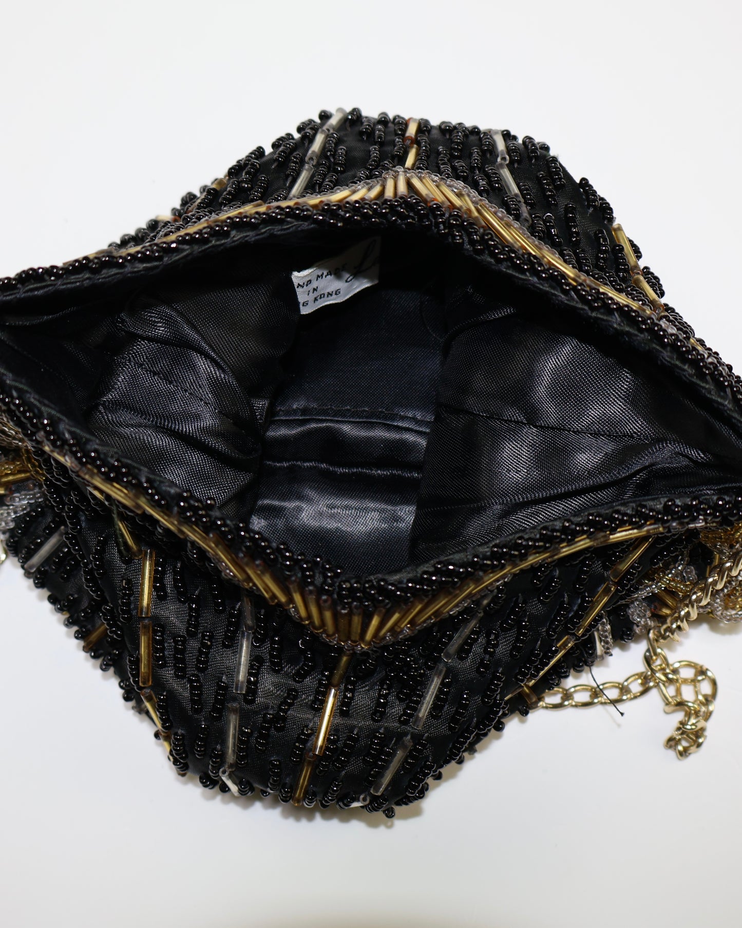 BOLSO DE NOCHE BORDADO CON BOLITAS | LE REGALE
