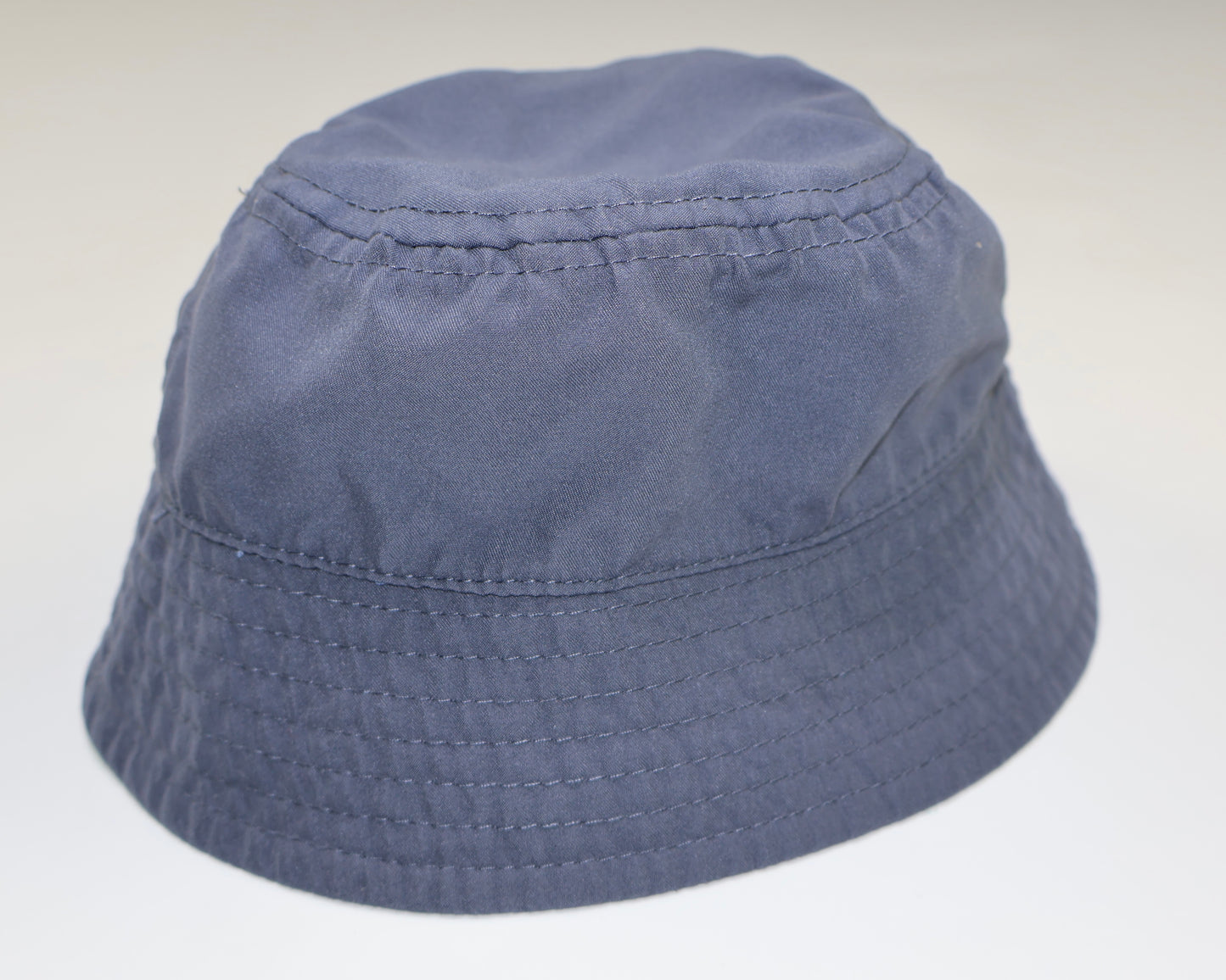 SOMBRERO TIPO BUCKET PARA BEBÉS | SIMPLE JOYS BY CARTER’S | 12M