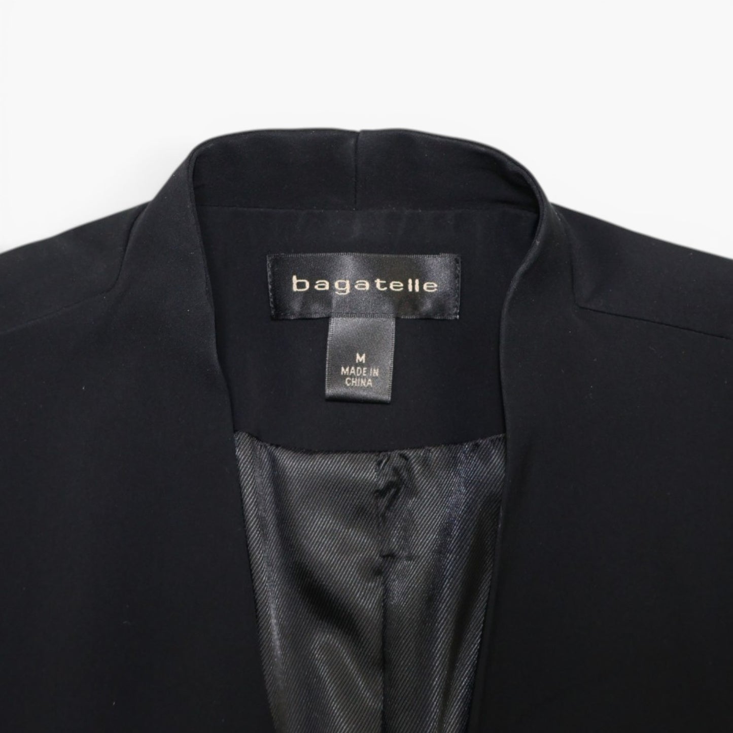 BLAZER NEGRO CON MANGAS EN PIEL GENUINA | BAGATELLE | TALLA M