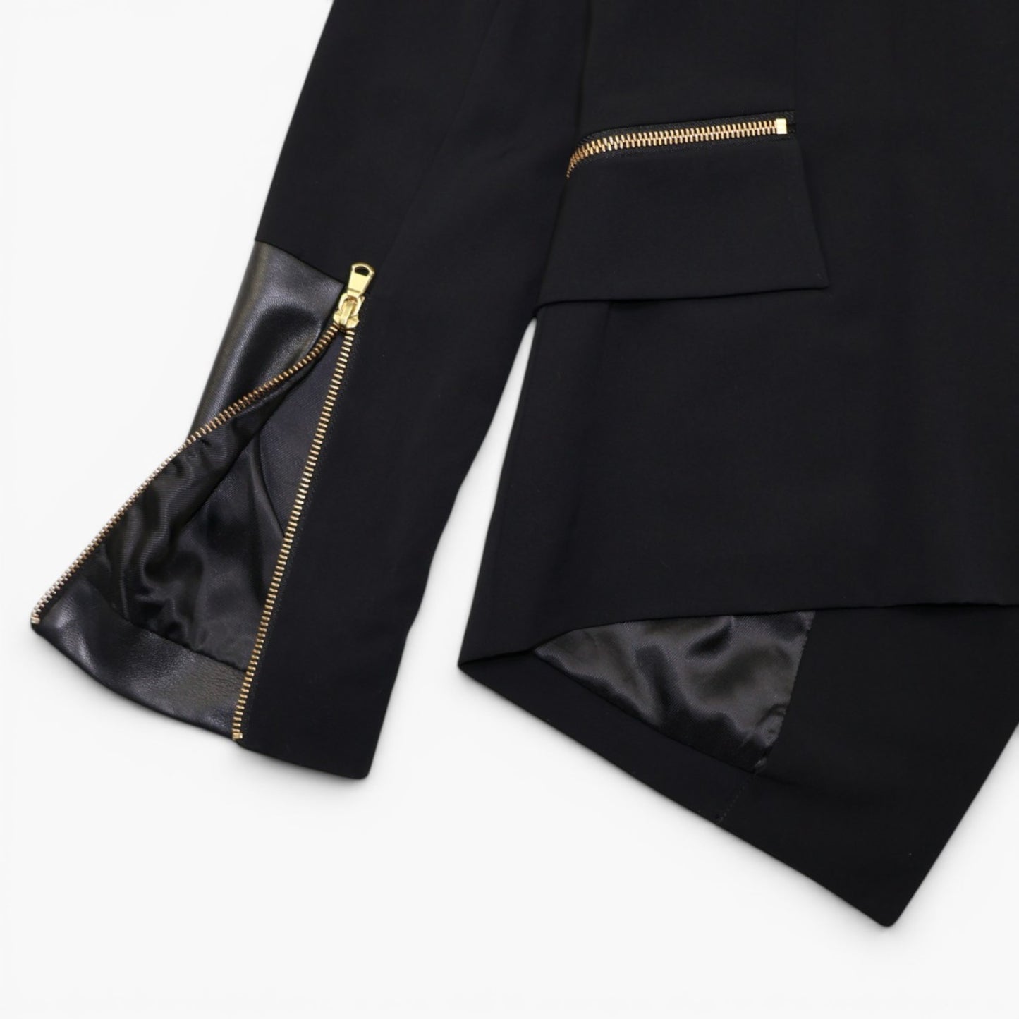 BLAZER NEGRO CON MANGAS EN PIEL GENUINA | BAGATELLE | TALLA M