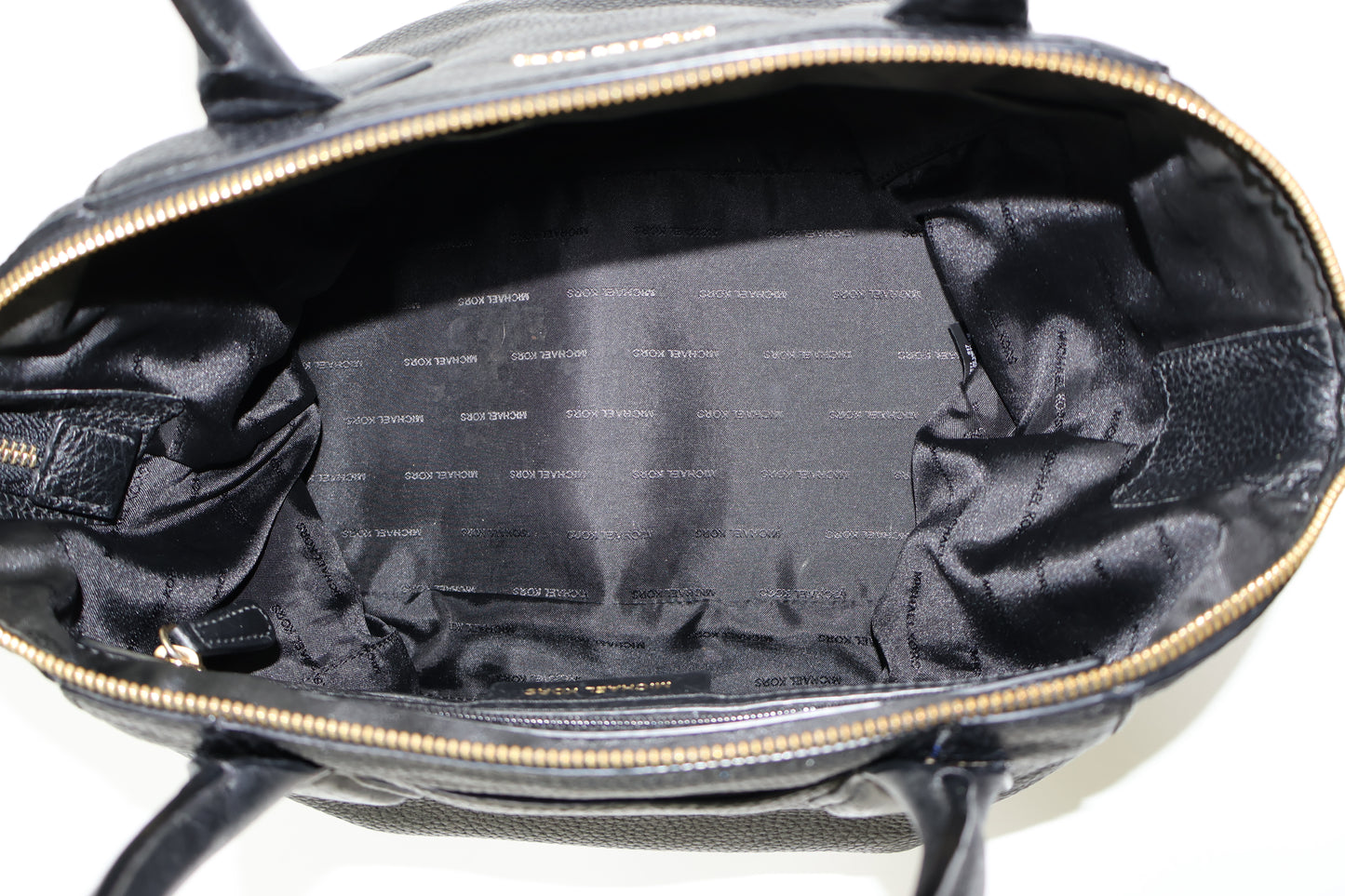 CARTERA NEGRA TIPO SATCHEL | MICHAEL KORS