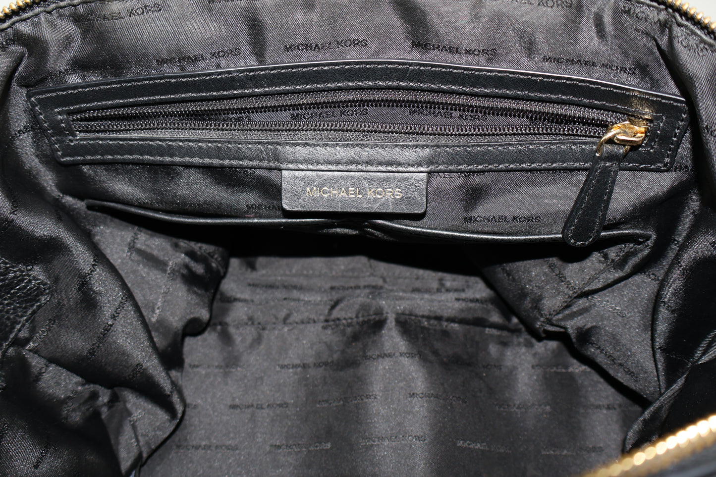 CARTERA NEGRA TIPO SATCHEL | MICHAEL KORS