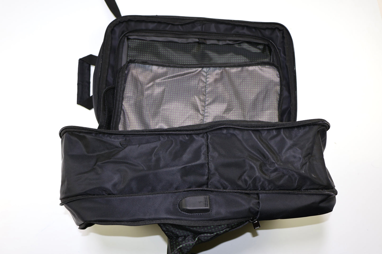 MOCHILA DE VIAJE NEGRA | DUCHAMP LONDON