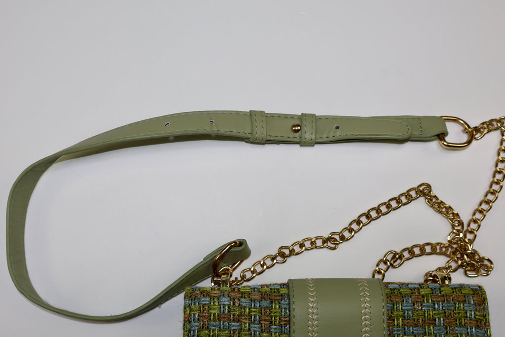 CARTERA VERDE CON CADENA
