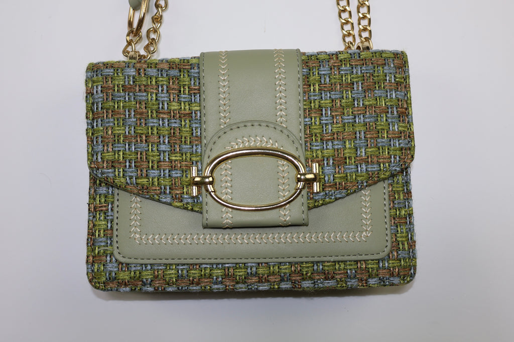 CARTERA VERDE CON CADENA