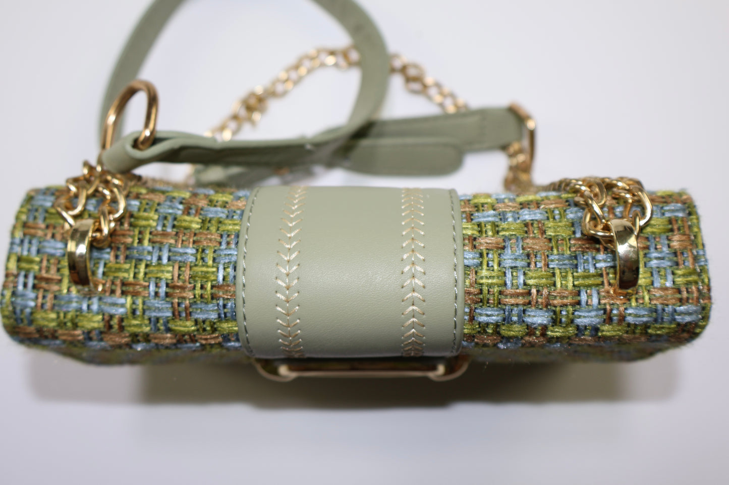 CARTERA VERDE CON CADENA