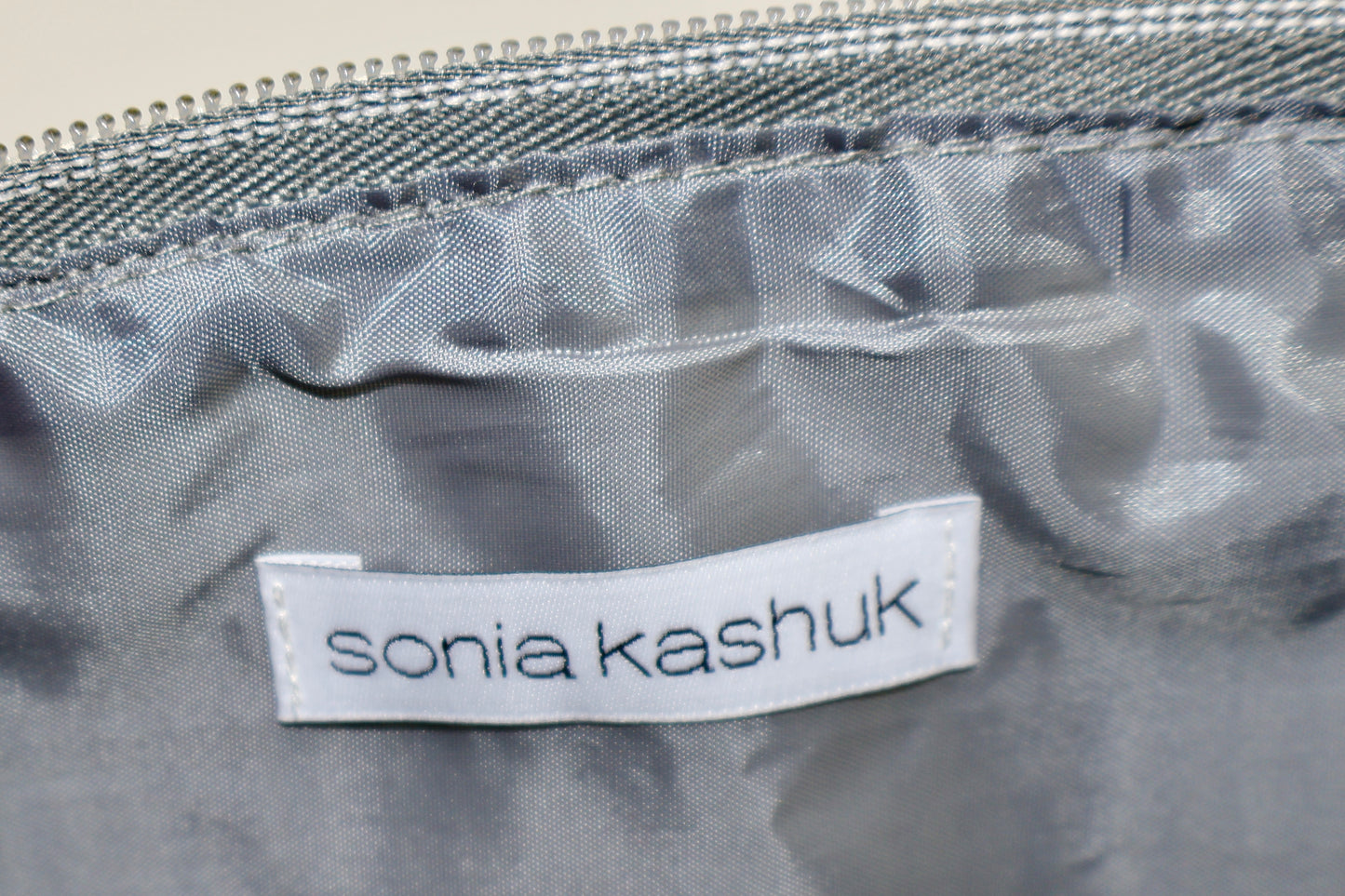 ESTUCHE GRANDE CON ESTAMPADO GEOMÉTRICO | SONIA KASHUK