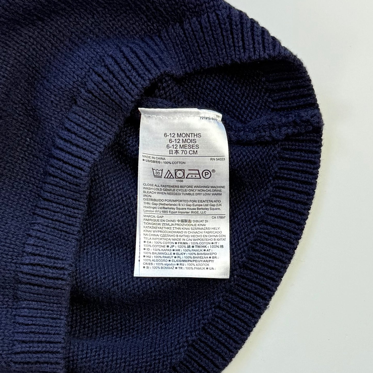 VESTIDO TEJIDO CON CUELLO BLANCO Y CORAZONES | BABYGAP | 6-12M