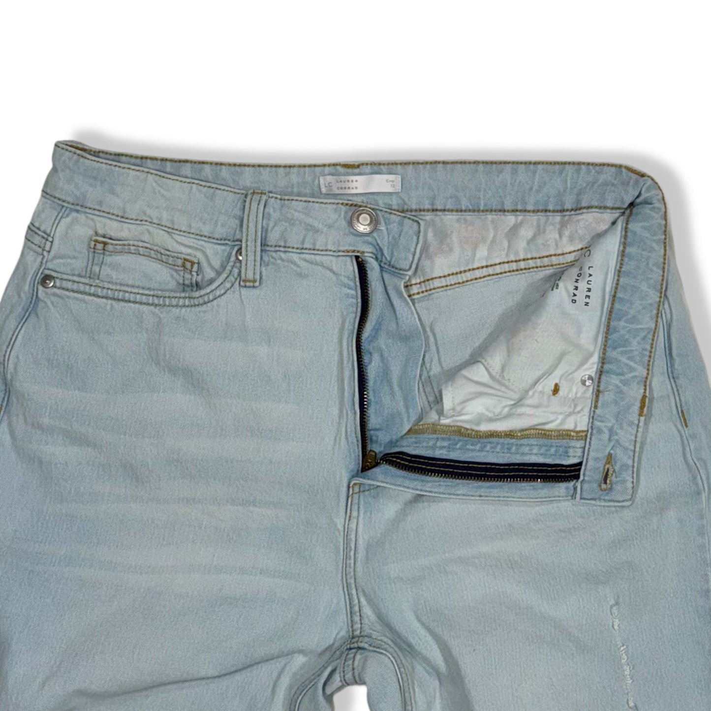 JEANS RECTOS CON BORDADO FLORAL | LAUREN CONRAD | 12