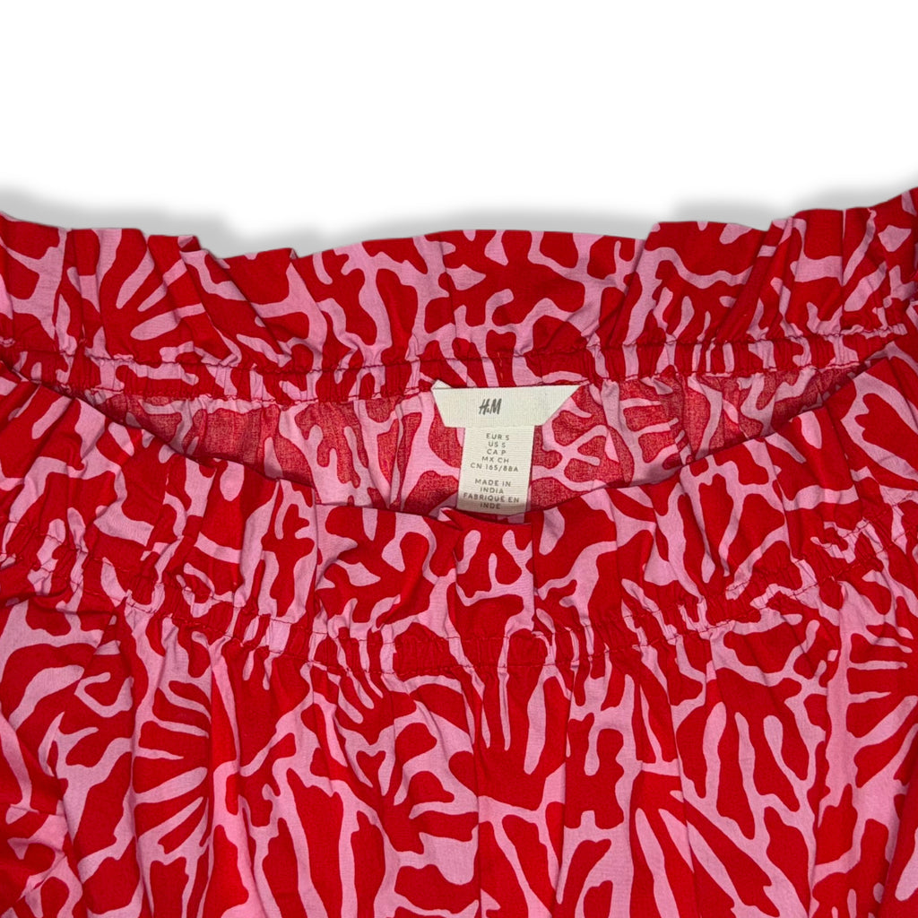 VESTIDO OFF-SHOULDER CON ESTAMPADO CORAL | H&M | S (OVERSIZE)