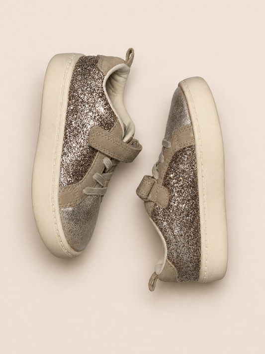 TENIS DORADOS PARA NIÑAS | CARTER’S | 8