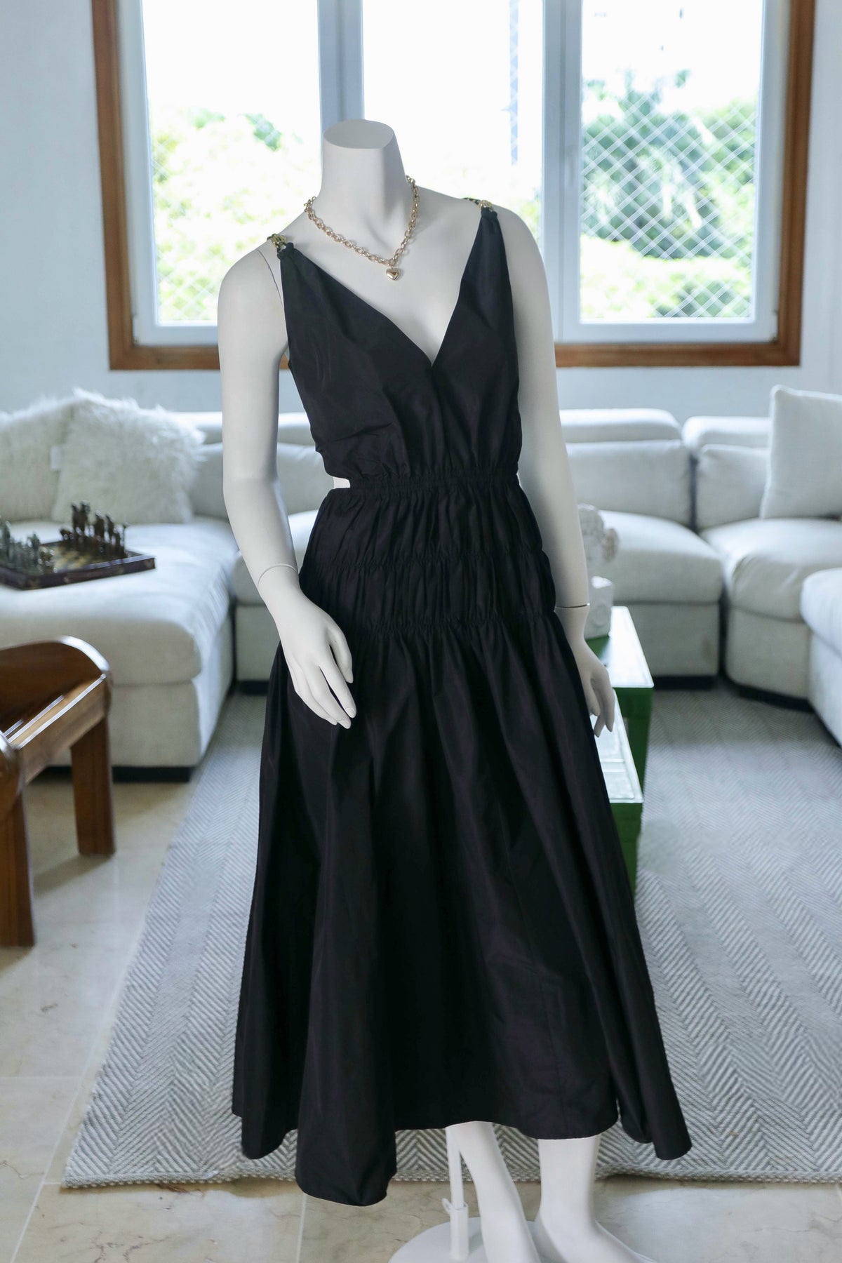 VESTIDO NEGRO V-NECK TAFFETA MIDI DRESS | MAJE | 40 (US 8)