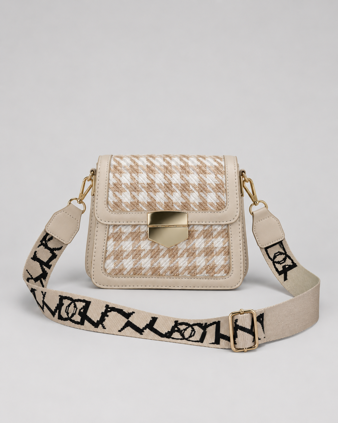 CARTERA CROSSBODY BEIGE CON TEJIDO TRENZADO