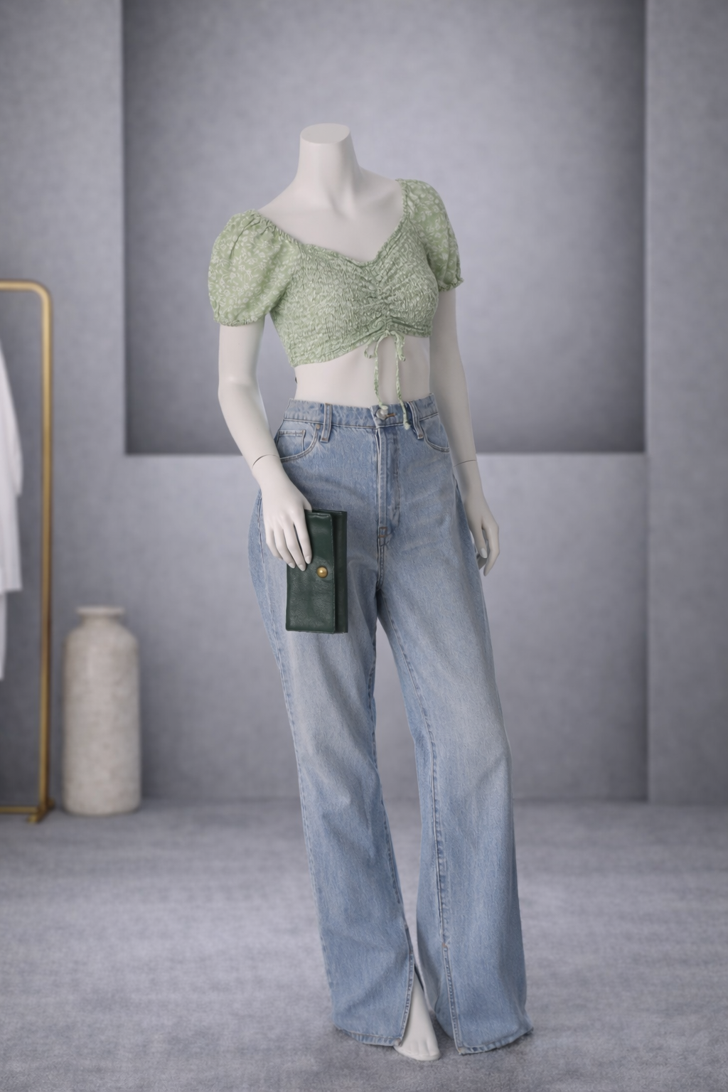 CROP TOP CON MANGAS ABULLONADAS | JAPNA | TALLA S