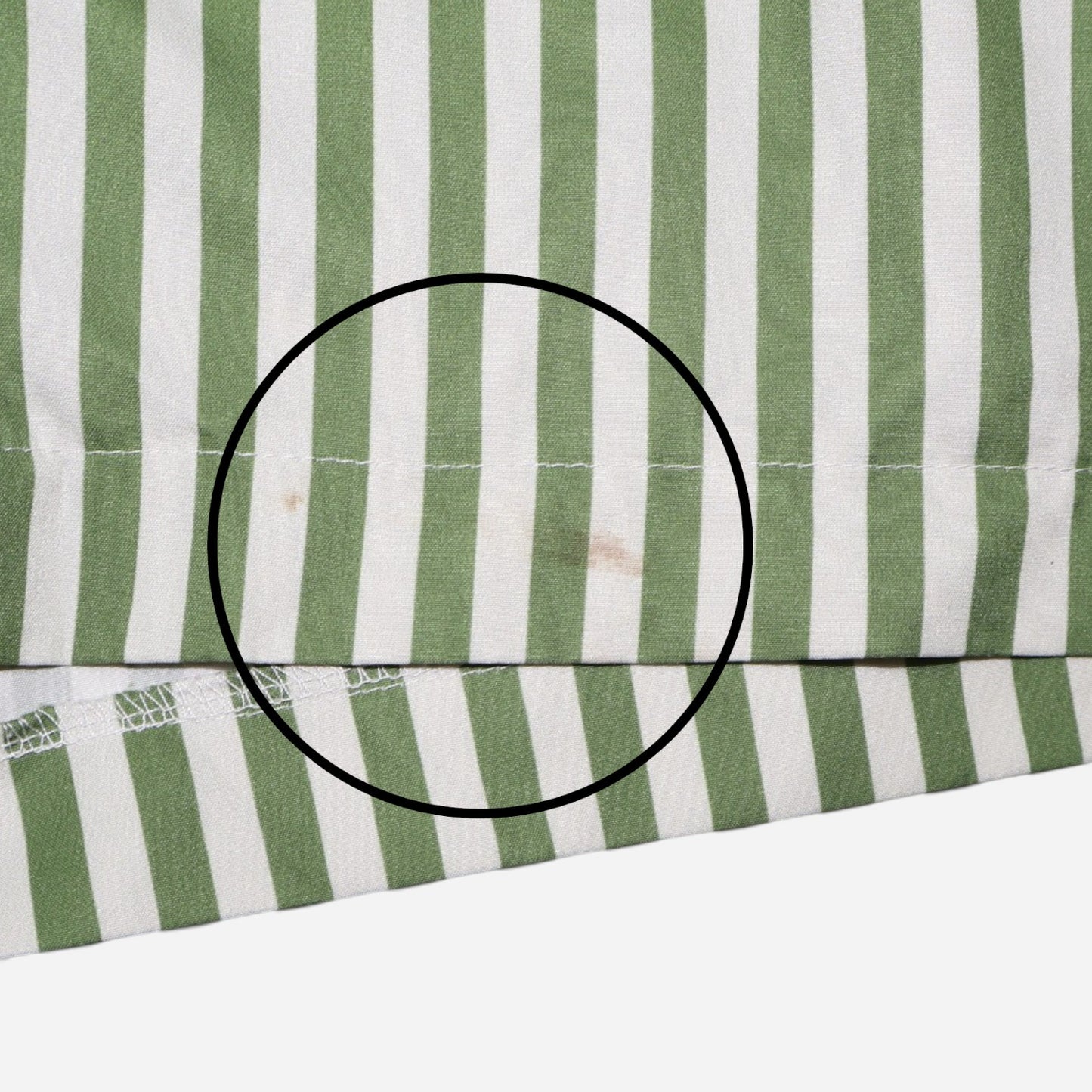 SHORT DE RAYAS VERDE Y BLANCO | TALLA XL (12)